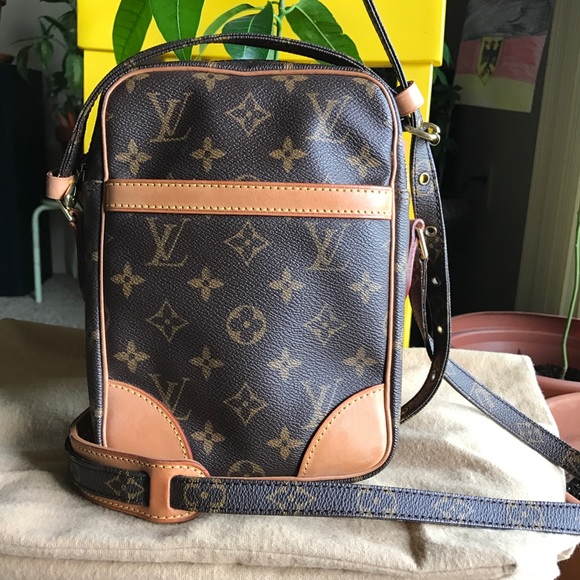 Louis Vuitton Handbags - ❤️SOLD❤️DO NOT PURCHASE❤️